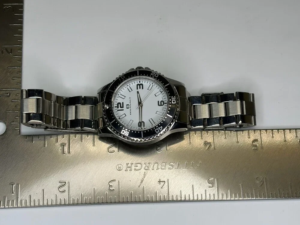 Oceanaut Camara OC9810 Stainless Steel White Dial Divers Style Watch 40mm